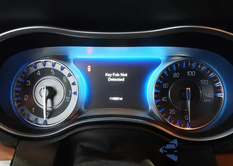 2016 Chrysler 300C Platinum from USA, damaged, VIN 2C3CCAPG2GH142082